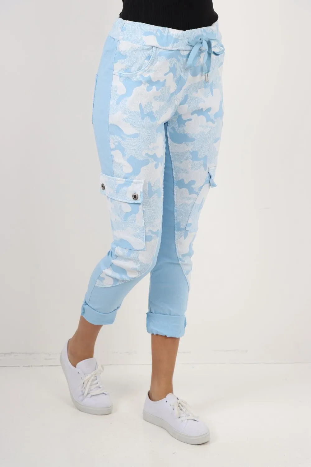 Cargo Pockets Printed Trousers